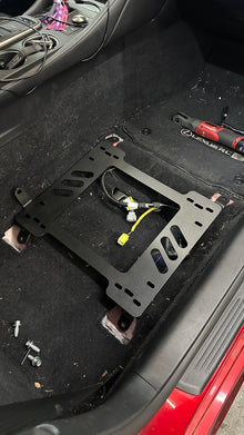 Planted Seat Bracket - Lexus RC F (2015+) - Right side - image 3 of 4