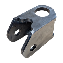 APEX Design USA mounting bracket kit for pairing a Rock Jock Currectlync tie rod with the Through Shaft Ram