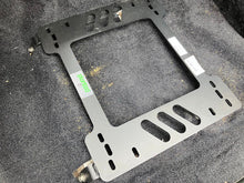 Planted Seat Bracket - Mazda RX7 (1979-1985) - Left side - image 4 of 6