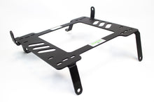 Planted Seat Bracket - Range Rover Sport [1st Generation] (2004-2013) - Left side - image 2 of 3