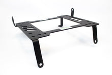 Planted Seat Bracket - Range Rover Sport [1st Generation] (2004-2013) - Right side - image 2 of 3