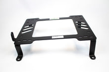 Planted Seat Bracket - Toyota Land Cruiser [J200 Series] (2008+) - Right side - image 3 of 3