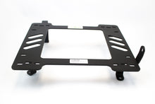 Planted Seat Bracket - Mitsubishi Montero [2nd Generation] (1991-1998) - Left side - image 3 of 3
