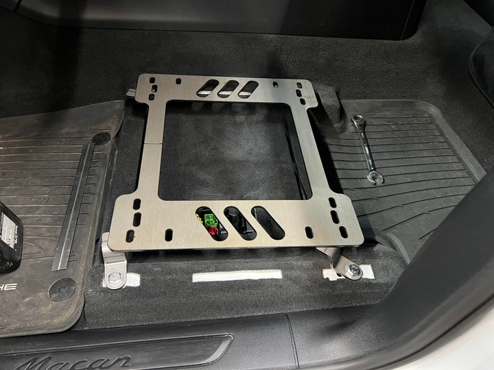 Planted Seat Bracket - Porsche Macan [1st Generation] (2014+) - Left side