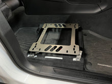 Planted Seat Bracket - Porsche Macan [1st Generation] (2014+) - Right side - image 2 of 4
