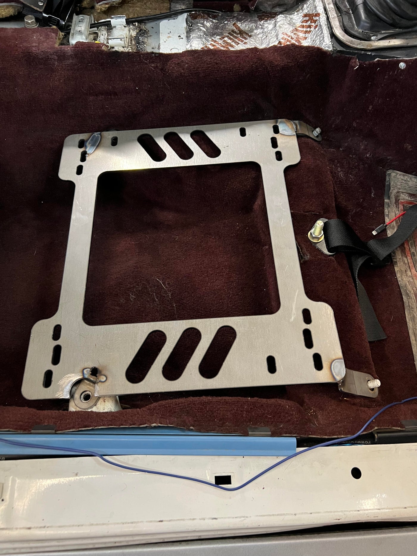 Planted Seat Bracket - Mitsubishi Starion (1983-1989) - Left side - image 2 of 5