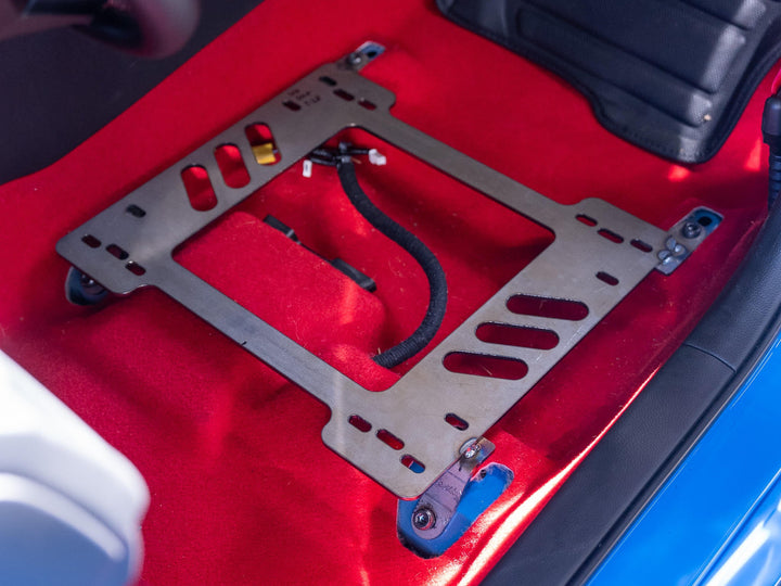 Planted Seat Bracket - Honda Civic [11th Generation] (2021+) - Left side