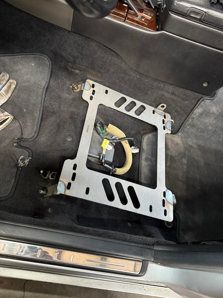 Planted Seat Bracket - Infiniti Q45 [2nd Generation, Y33 Chassis] (1997-2001) - Left side