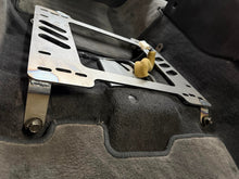 Planted Seat Bracket - Infiniti Q45 [2nd Generation, Y33 Chassis] (1997-2001) - Right side - image 3 of 4