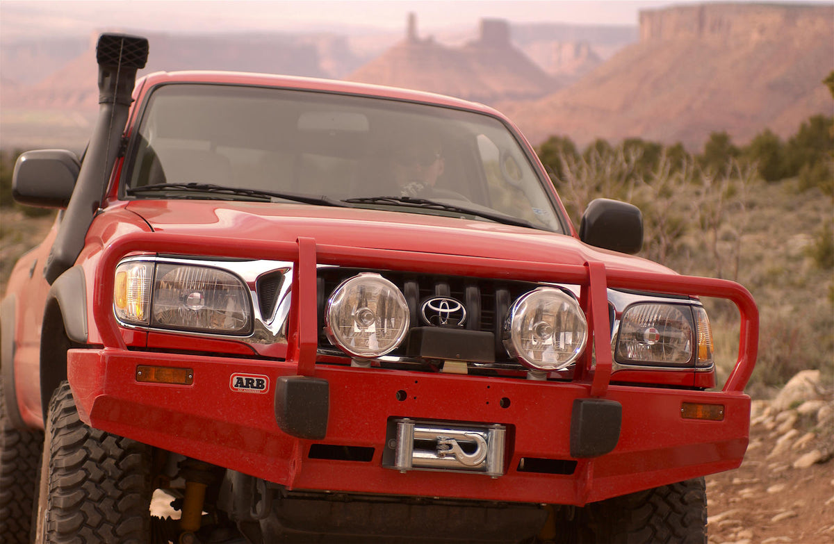 ARB Deluxe Winch Bumper Toyota Tacoma 1995-2004